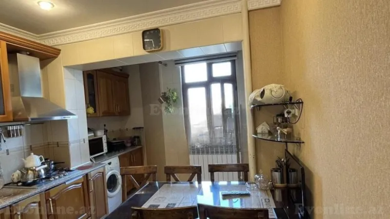 Satılır 4 otaqlı Mənzil Köhnə tikili 100 m² Xətai r. - şəkil 2