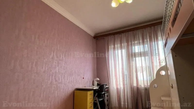 Satılır 4 otaqlı Mənzil Köhnə tikili 100 m² Xətai r. - şəkil 9