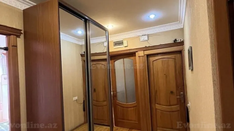 Satılır 4 otaqlı Mənzil Köhnə tikili 100 m² Xətai r. - şəkil 10