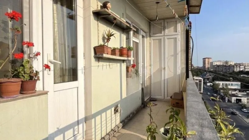 Satılır 4 otaqlı Mənzil Köhnə tikili 100 m² Xətai r. - şəkil 12