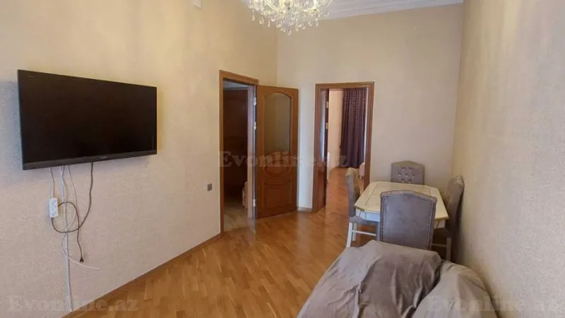 Kirayə verilir 2 otaqlı Mənzil Köhnə tikili 65 m² İçərişəhər m. - şəkil 8