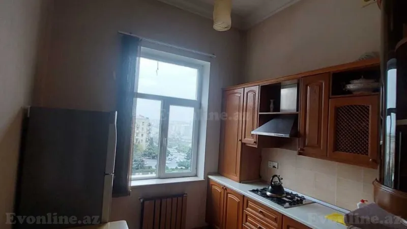 Kirayə verilir 2 otaqlı Mənzil Köhnə tikili 65 m² İçərişəhər m. - şəkil 13