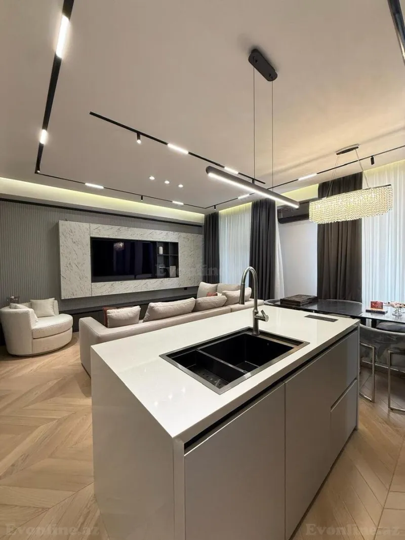 Satılır 3 otaqlı Mənzil Yeni tikili 136 m² Nərimanov r. - şəkil 4