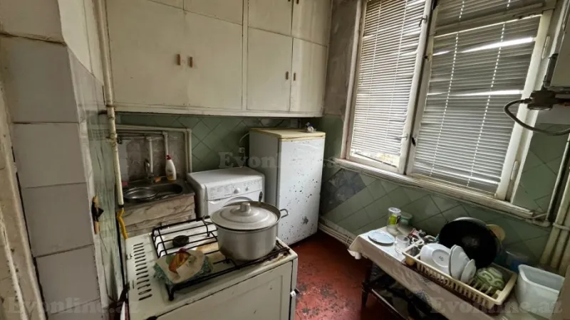 Satılır 2 otaqlı Mənzil Köhnə tikili 45 m² Memar Əcəmi m. - şəkil 6