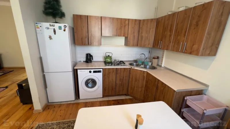 Kirayə verilir 2 otaqlı Mənzil Köhnə tikili 60 m² Elmlər Akademiyası m. - şəkil 10