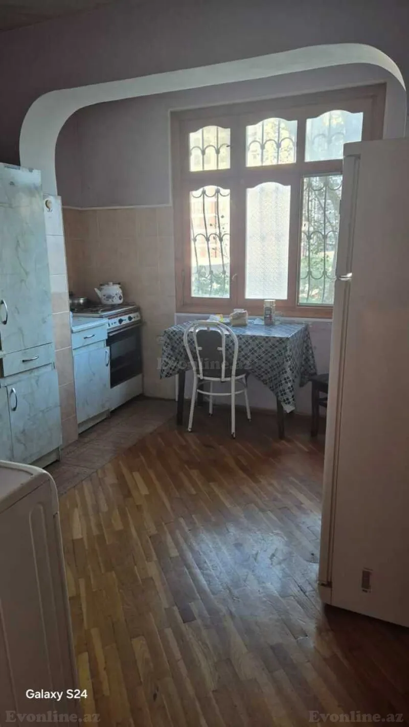 Kirayə verilir 2 otaqlı Mənzil Köhnə tikili 60 m² 8-ci mikrorayon - şəkil 3