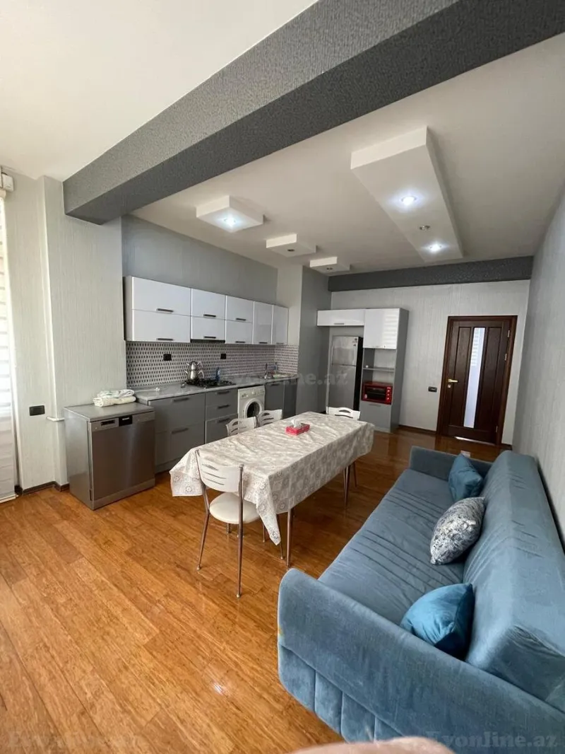 Kirayə verilir 3 otaqlı Mənzil Yeni tikili 160 m² Xətai m. - şəkil 10