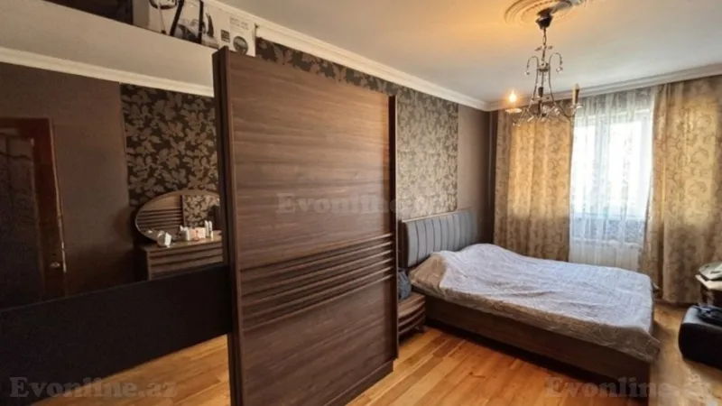 Satılır 4 otaqlı Mənzil Köhnə tikili 105 m² Xətai r. - şəkil 3