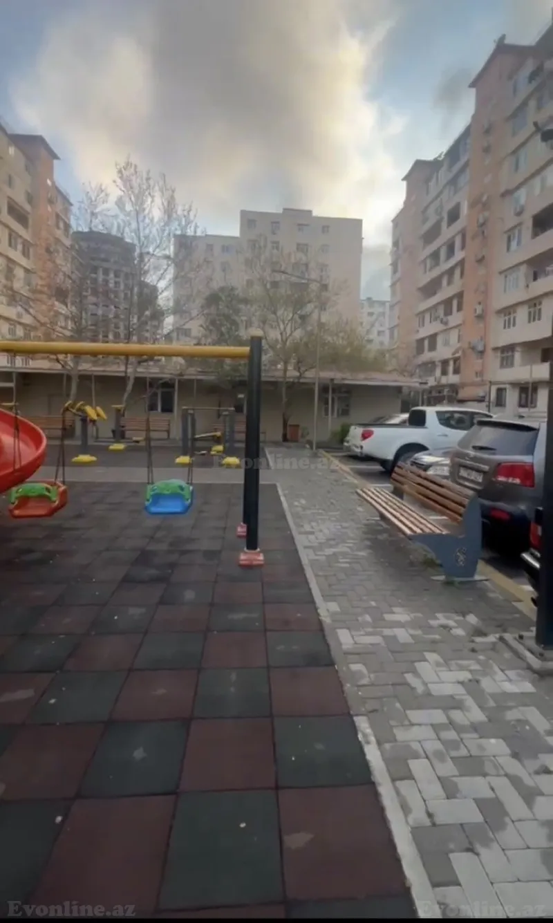 Satılır 3 otaqlı Mənzil Köhnə tikili 80 m² Sabunçu r. - şəkil 2