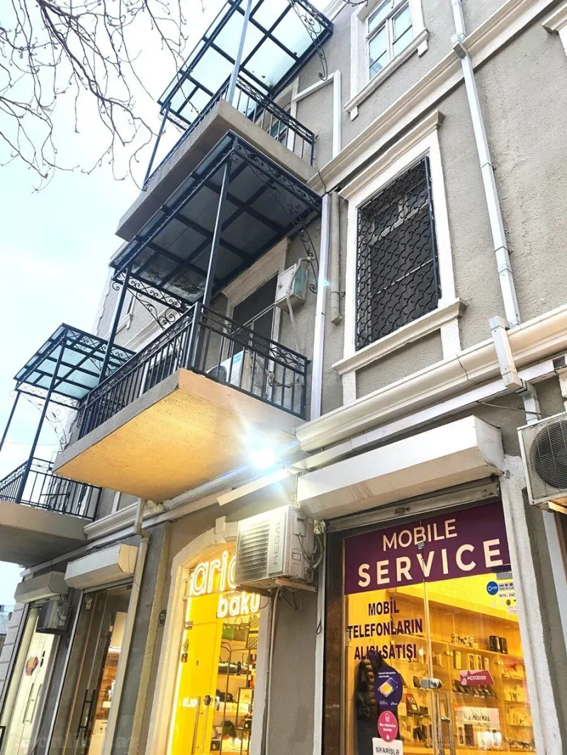 Satılır 3 otaqlı Mənzil Yeni tikili 80 m² 28 May m. - şəkil 2