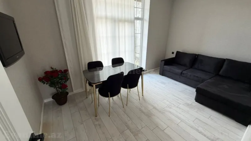 2 otaqlı Mənzil 60 m² Qara Qarayev m. Kirayə verilir