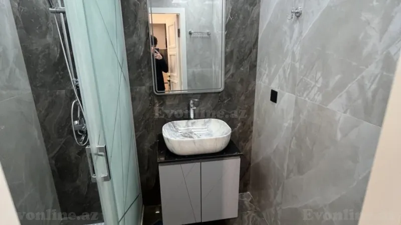 Satılır 2 otaqlı Mənzil Köhnə tikili 74 m² Nərimanov r. - şəkil 4