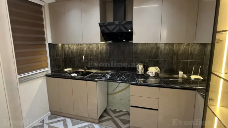 Satılır 2 otaqlı Mənzil Köhnə tikili 74 m² Nərimanov r. - şəkil 7