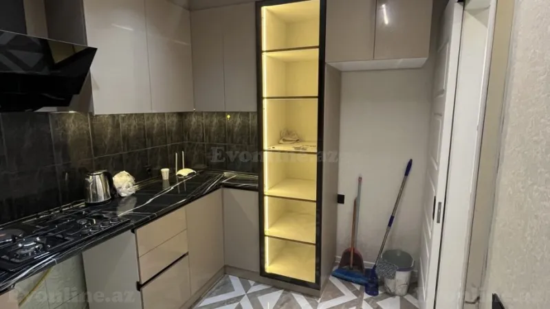 Satılır 2 otaqlı Mənzil Köhnə tikili 74 m² Nərimanov r. - şəkil 8