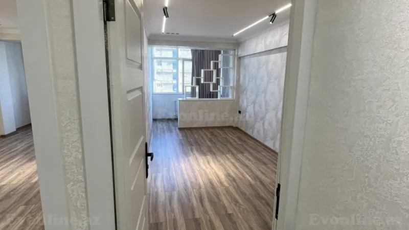 Satılır 2 otaqlı Mənzil Köhnə tikili 74 m² Nərimanov r. - şəkil 13