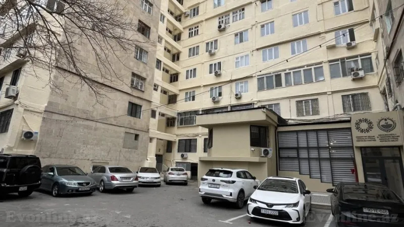 Satılır 2 otaqlı Mənzil Köhnə tikili 74 m² Nərimanov r. - şəkil 17