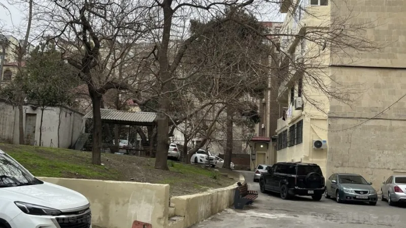 Satılır 2 otaqlı Mənzil Köhnə tikili 74 m² Nərimanov r. - şəkil 18