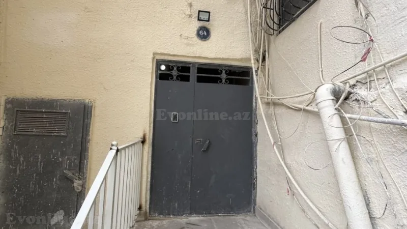 Satılır 2 otaqlı Mənzil Köhnə tikili 74 m² Nərimanov r. - şəkil 19