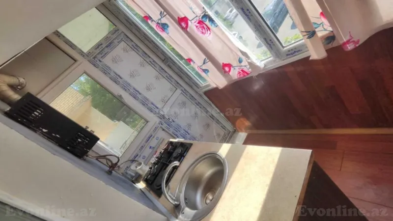 Satılır 3 otaqlı Mənzil Köhnə tikili 50 m² Yasamal r. - şəkil 4