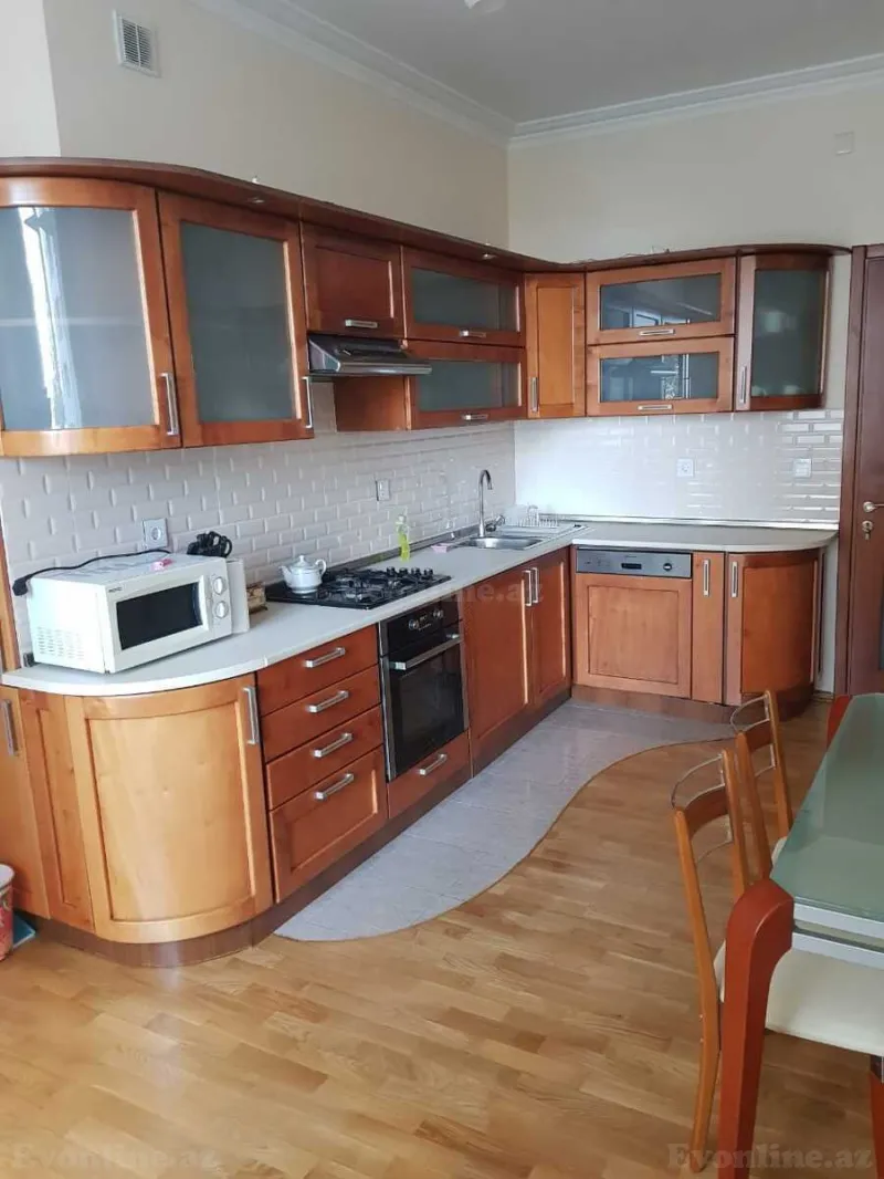 Kirayə verilir 3 otaqlı Mənzil Yeni tikili 150 m² Nizami m. - şəkil 5