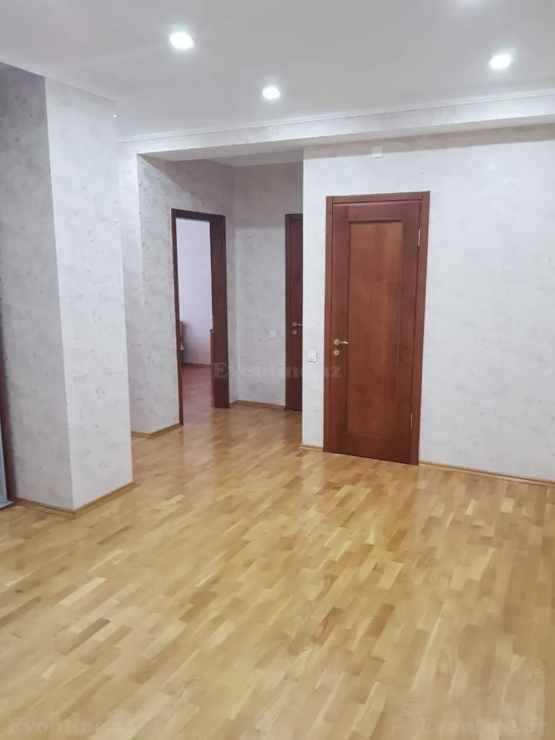 Kirayə verilir 3 otaqlı Mənzil Yeni tikili 150 m² Nizami m. - şəkil 8