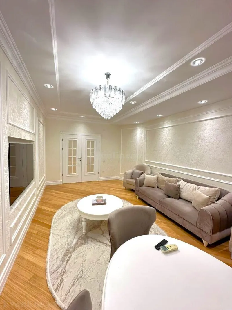 Satılır 3 otaqlı Mənzil Yeni tikili 140 m² Xətai m. - şəkil 2