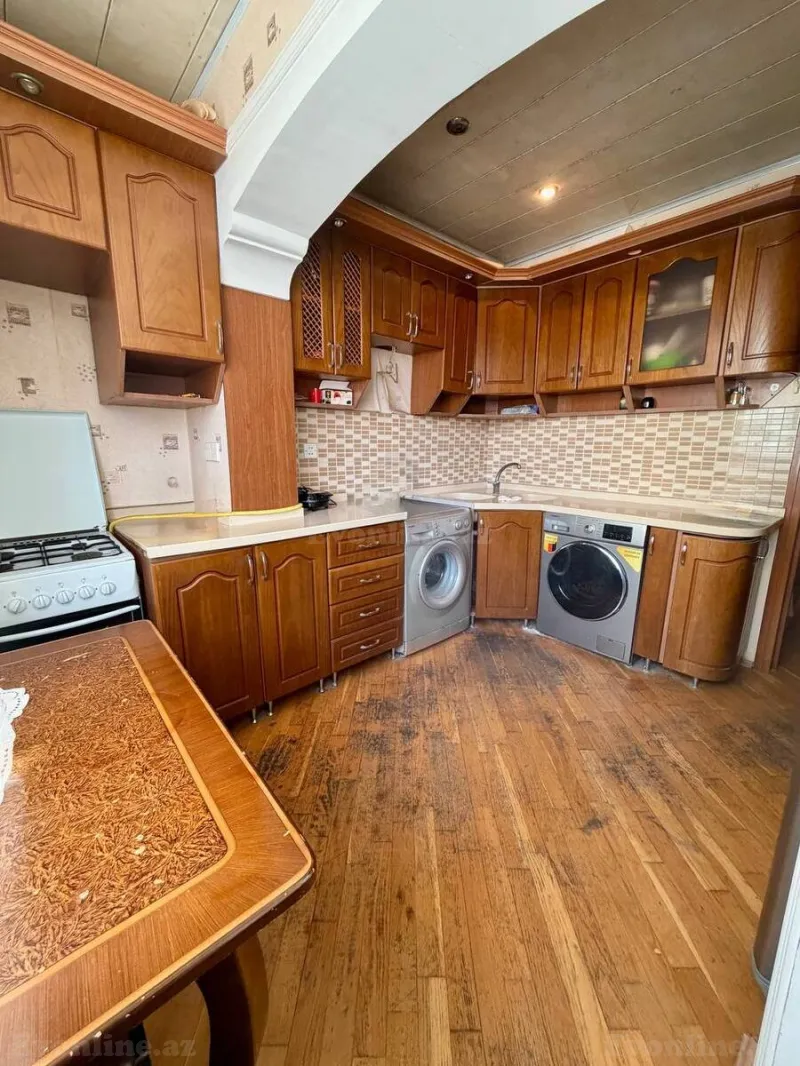 Satılır 4 otaqlı Mənzil Köhnə tikili 107 m² Nərimanov r. - şəkil 4