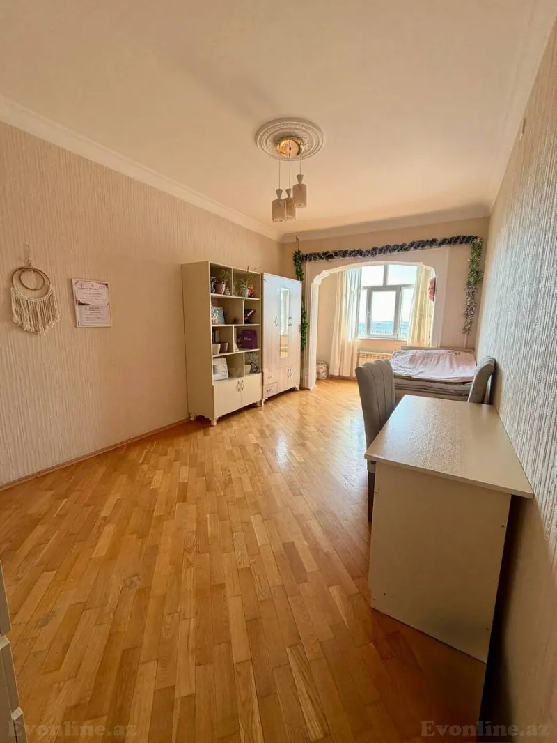 Satılır 4 otaqlı Mənzil Köhnə tikili 107 m² Nərimanov r. - şəkil 7