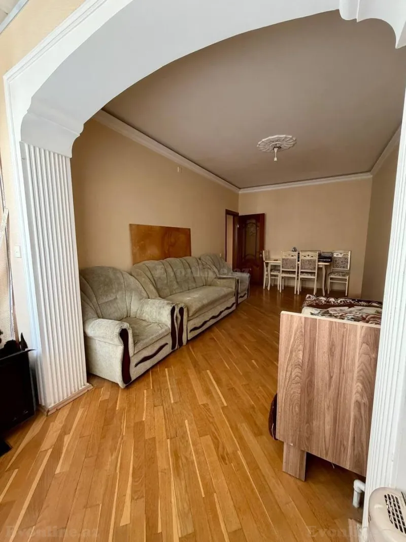 Satılır 4 otaqlı Mənzil Köhnə tikili 107 m² Nərimanov r. - şəkil 10