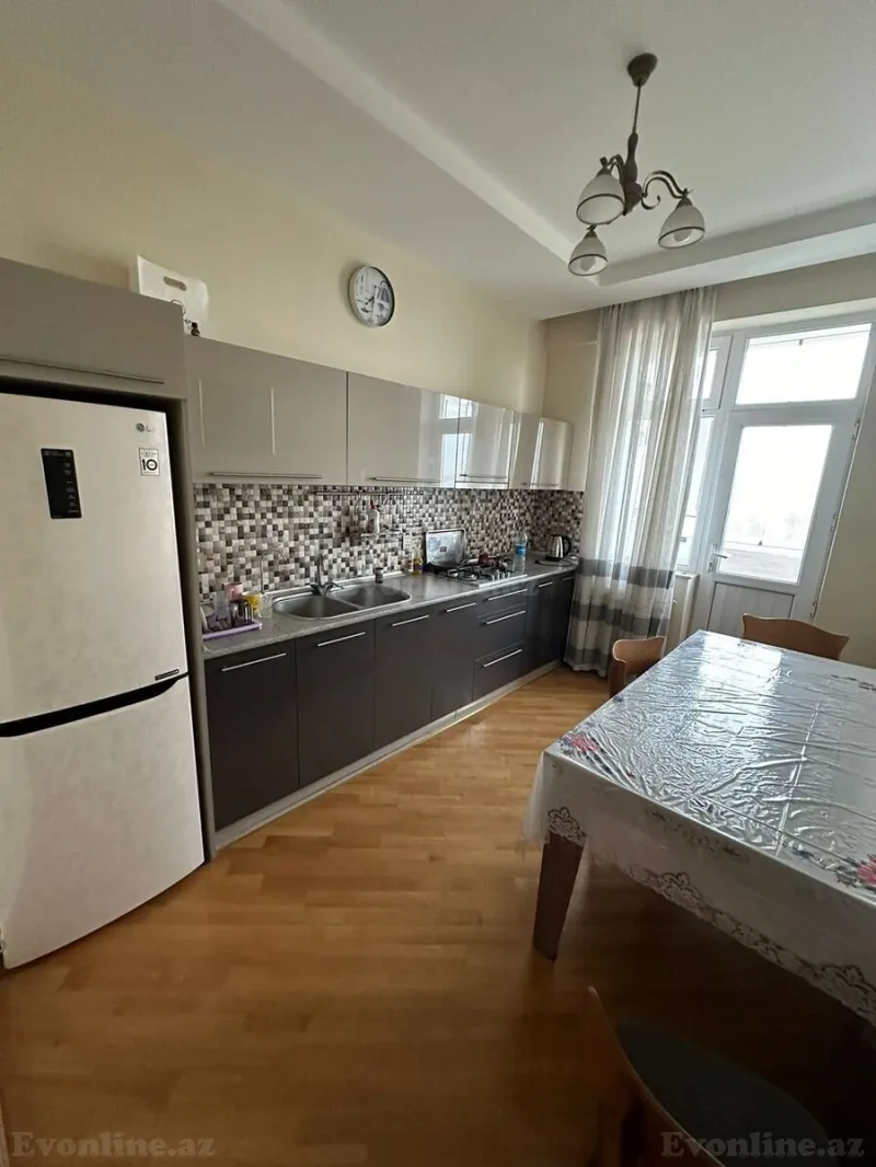 Kirayə verilir 3 otaqlı Mənzil Yeni tikili 135 m² 7-ci mikrorayon - şəkil 5