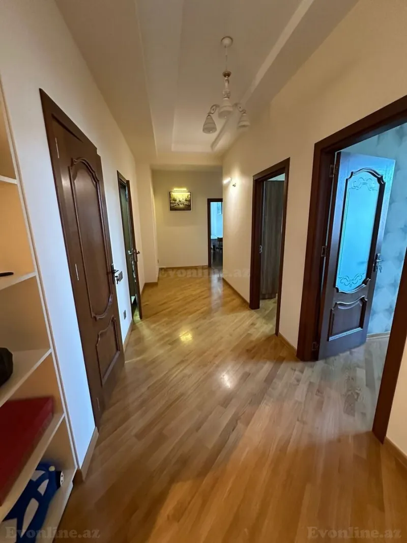 Kirayə verilir 3 otaqlı Mənzil Yeni tikili 135 m² 7-ci mikrorayon - şəkil 7