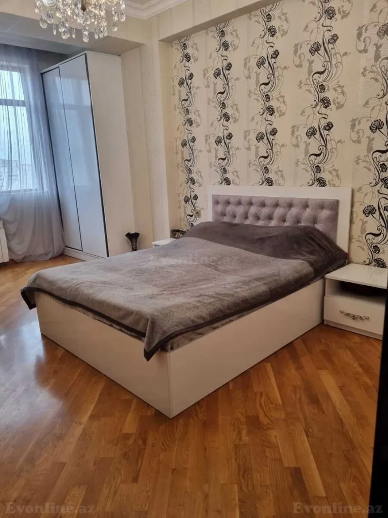 Satılır 4 otaqlı Mənzil Yeni tikili 120 m² İnşaatçılar m. - şəkil 7