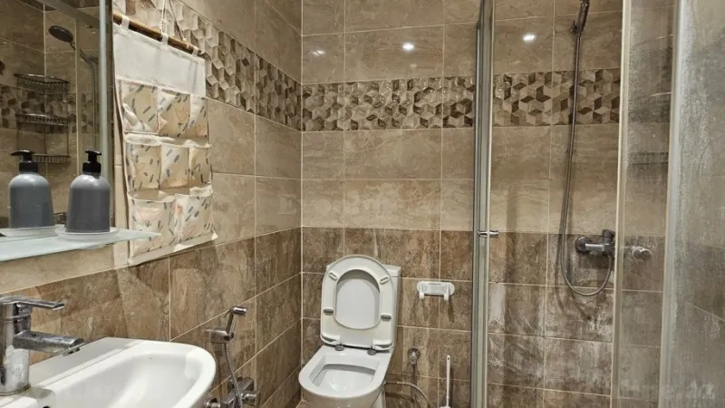 Kirayə verilir 1 otaqlı Mənzil Yeni tikili 45 m² Suraxanı r. - şəkil 3