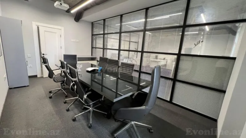 Kirayə verilir Ofis 170 m² Xətai m.
