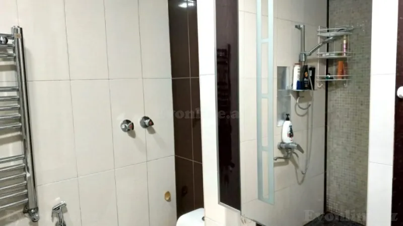 Satılır 3 otaqlı Mənzil Yeni tikili 100 m² İnşaatçılar m. - şəkil 14