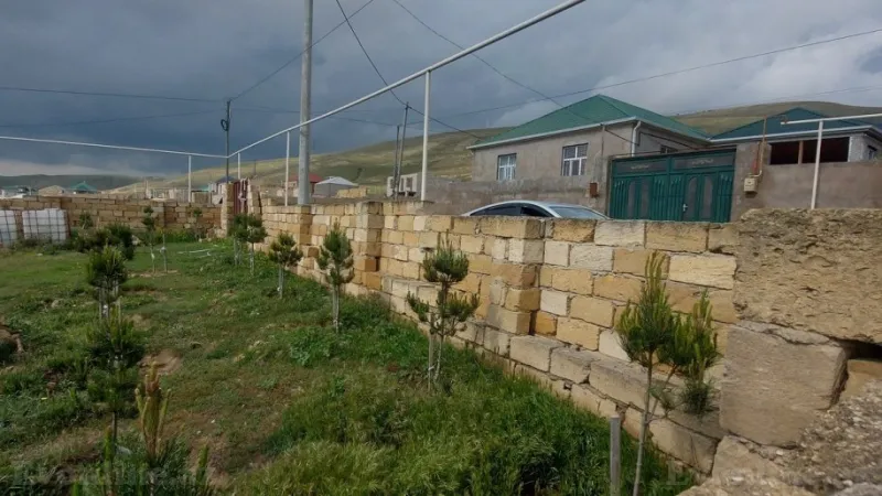 Torpaq Qobu Satılır