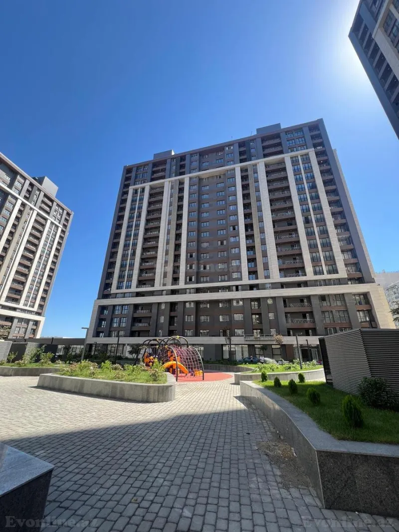 3 otaqlı Mənzil 127 m² Xətai m. Satılır