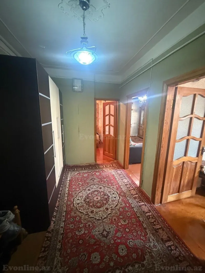 Satılır 2 otaqlı Mənzil Köhnə tikili 55 m² Binəqədi r. - şəkil 9