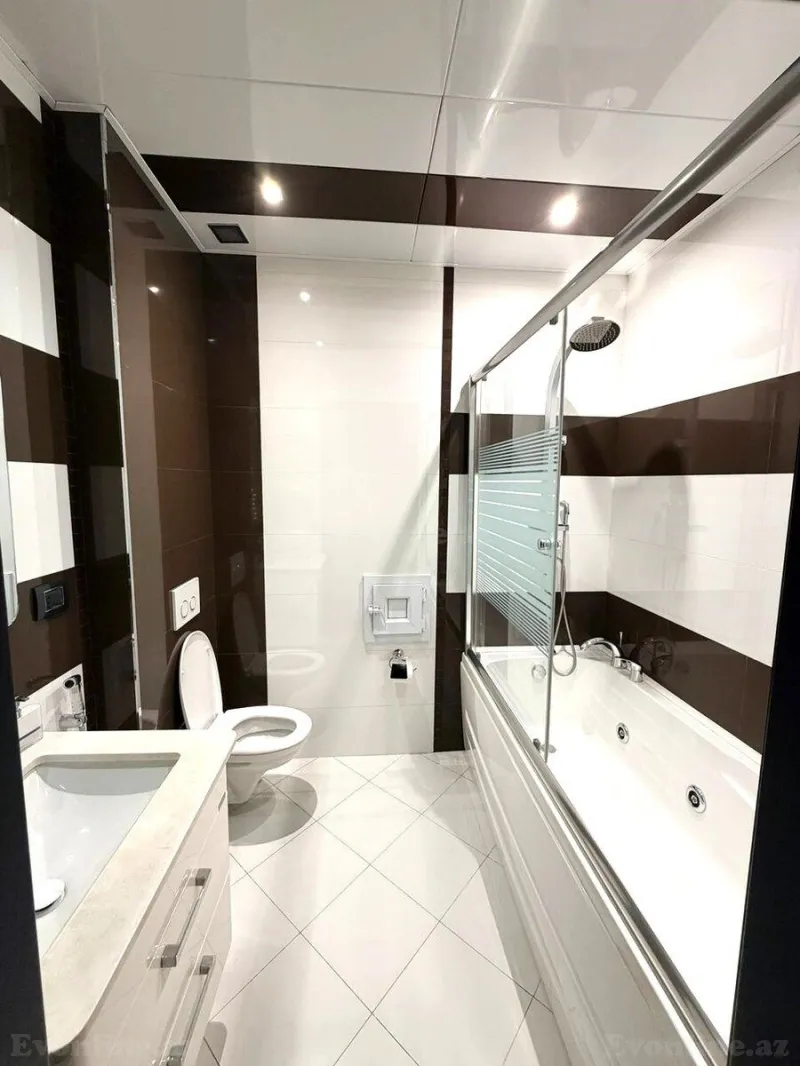 Satılır 4 otaqlı Mənzil Yeni tikili 150 m² Elmlər Akademiyası m. - şəkil 12