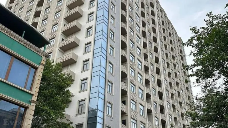 3 otaqlı Mənzil 141 m² Nəsimi r. Satılır