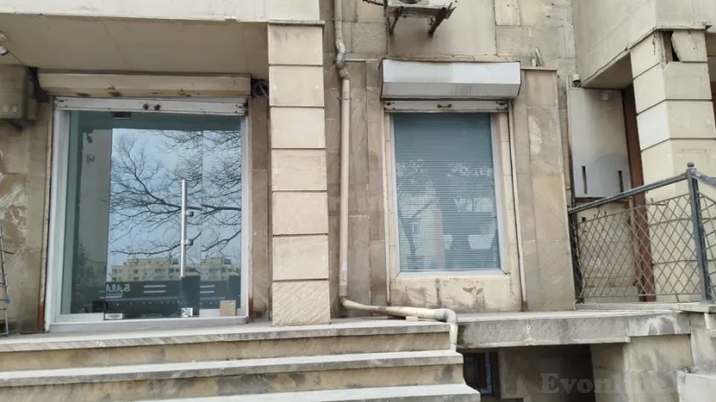 Kirayə verilir Obyekt 30 m² Yasamal