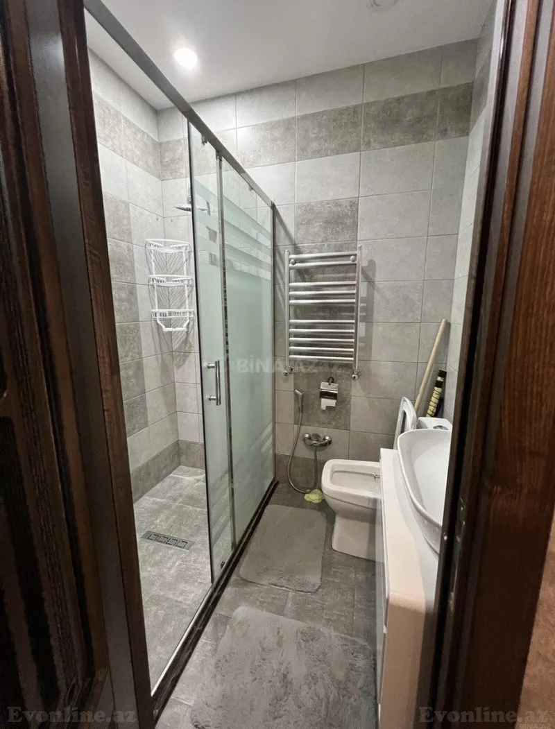 Kirayə verilir 2 otaqlı Mənzil Yeni tikili 71 m² Neftçilər m. - şəkil 17