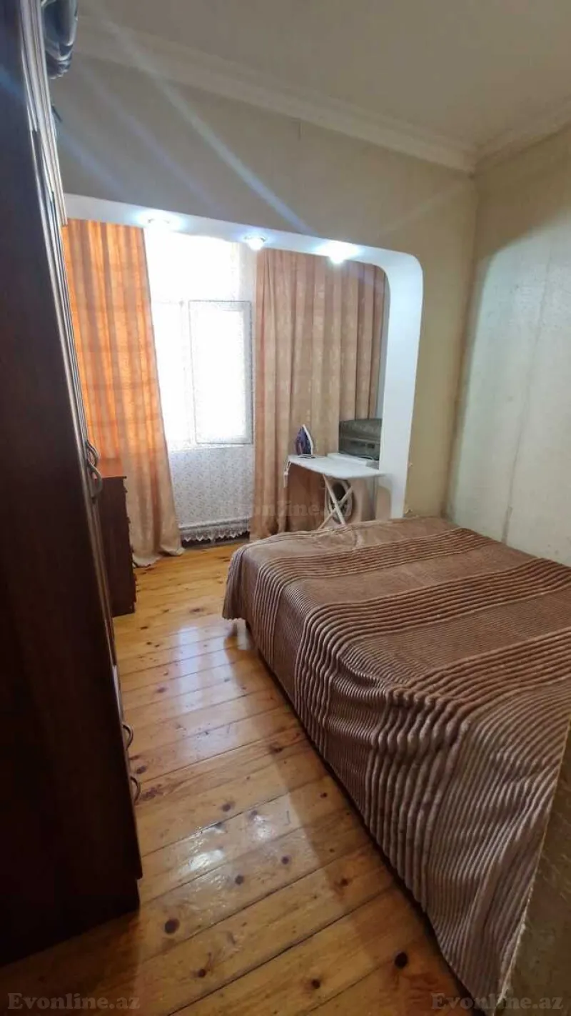 Satılır 2 otaqlı Mənzil Köhnə tikili 35 m² Suraxanı r. - şəkil 3