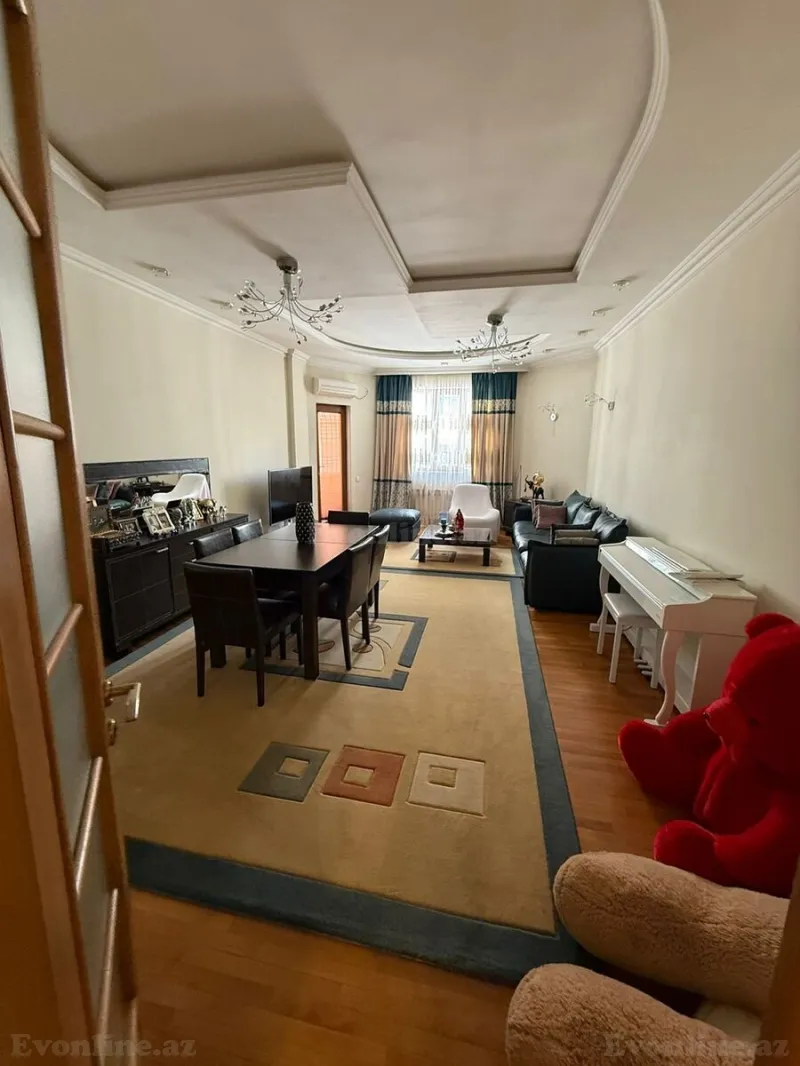 Satılır 3 otaqlı Mənzil Yeni tikili 150 m² 28 May m. - şəkil 2