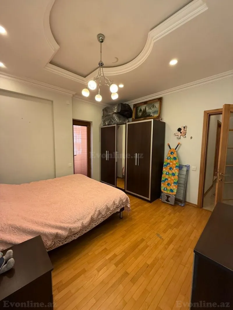 Satılır 3 otaqlı Mənzil Yeni tikili 150 m² 28 May m. - şəkil 10