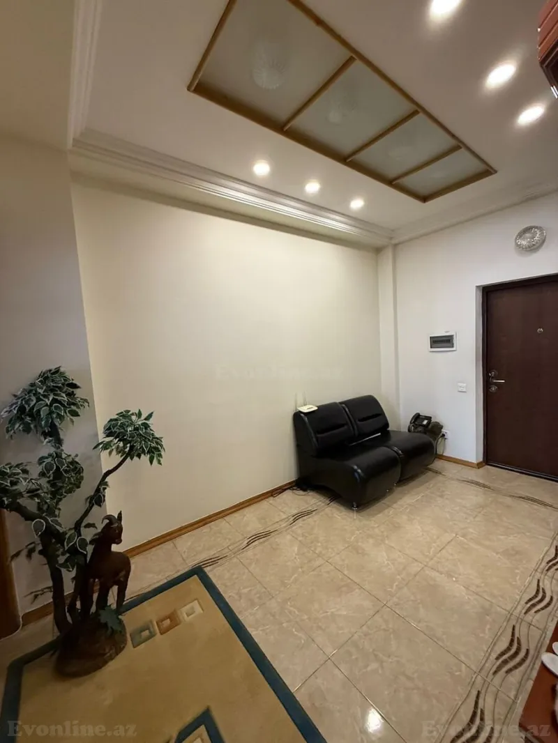 Satılır 3 otaqlı Mənzil Yeni tikili 150 m² 28 May m. - şəkil 17