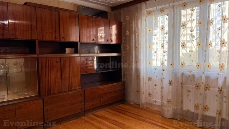 Kirayə verilir 3 otaqlı Mənzil Köhnə tikili 120 m² Neftçilər m. - şəkil 6