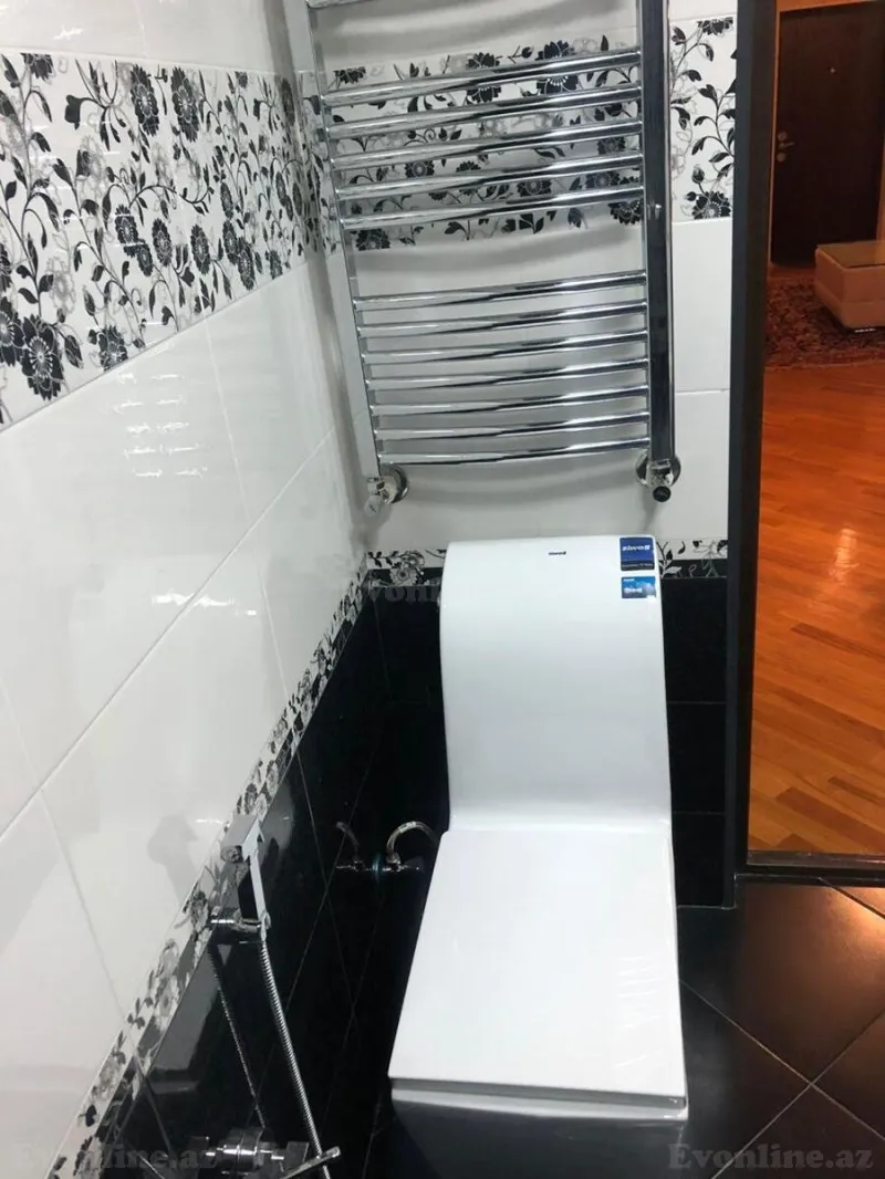 Kirayə verilir 3 otaqlı Mənzil Yeni tikili 160 m² Nərimanov r. - şəkil 22