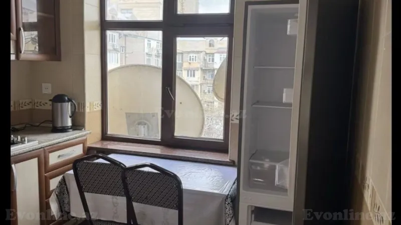 Kirayə verilir 3 otaqlı Mənzil Köhnə tikili 65 m² Gənclik m. - şəkil 8