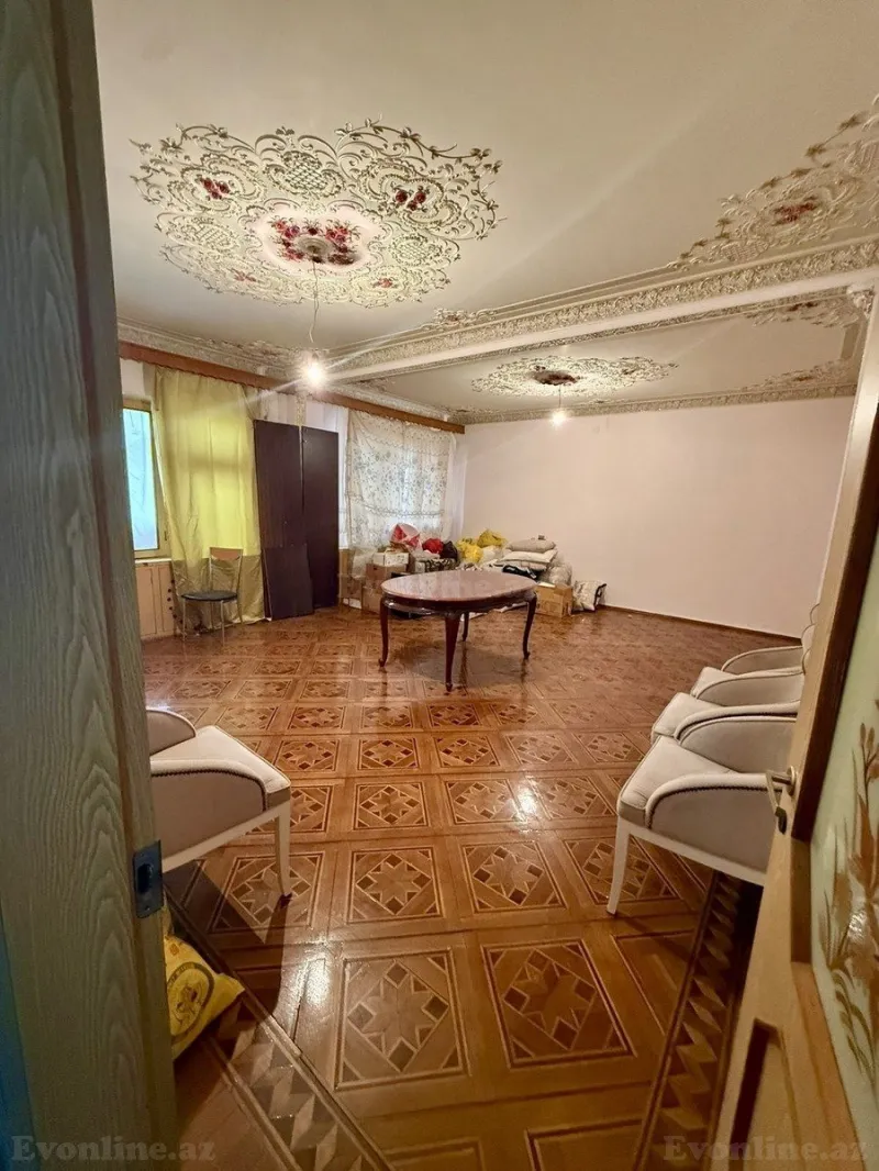 Satılır 4 otaqlı Mənzil Köhnə tikili 100 m² Xalqlar Dostluğu m. - şəkil 2